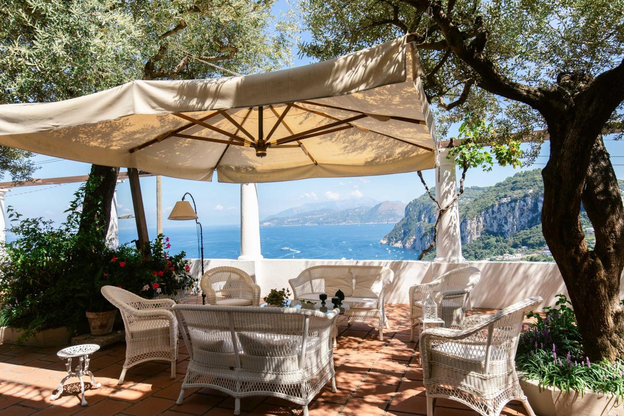 Ginestra By Elite Capri